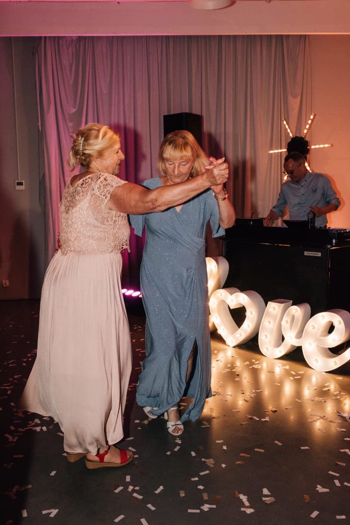 Ilo and Ben wedding photo